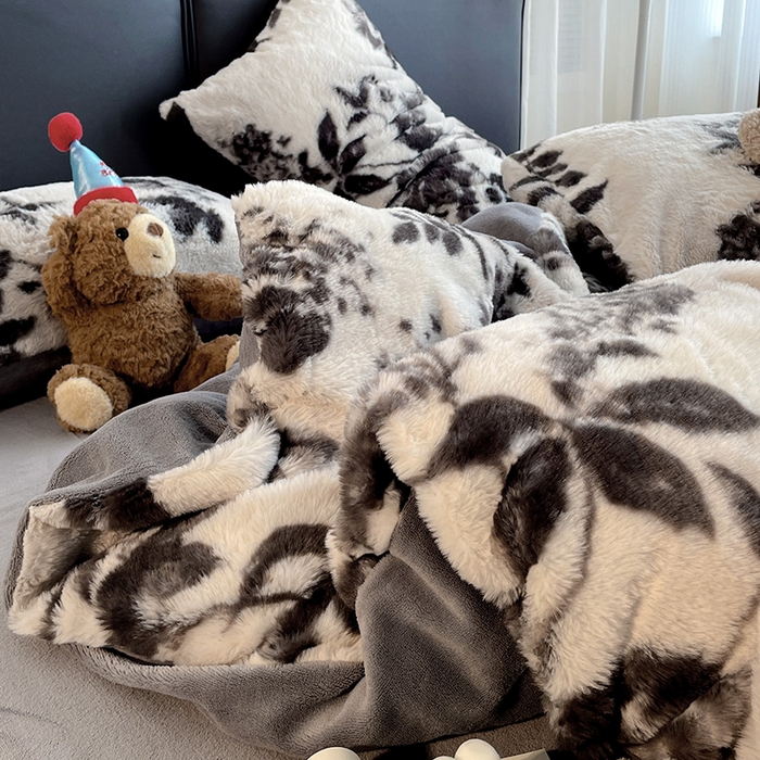 91家纺网 家纺一手货源 找家纺 金梦拉 2025直播爆款A类加厚兔绒印花系列四件套 花海