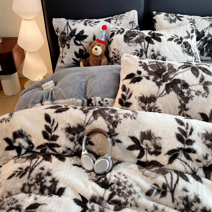 91家纺网 家纺一手货源 找家纺 金梦拉 2025直播爆款A类加厚兔绒印花系列四件套 花海