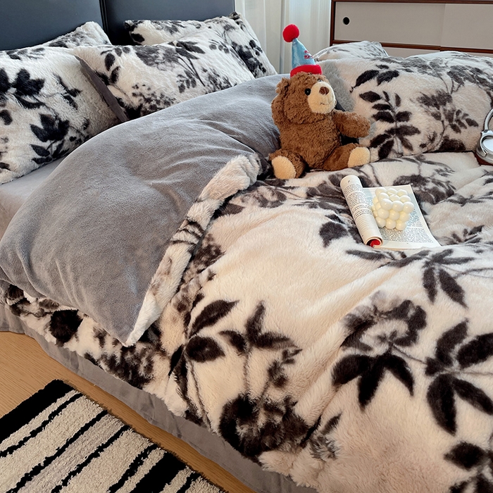 91家纺网 家纺一手货源 找家纺 金梦拉 2025直播爆款A类加厚兔绒印花系列四件套 花海