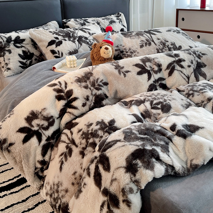 91家纺网 家纺一手货源 找家纺 金梦拉 2025直播爆款A类加厚兔绒印花系列四件套 花海