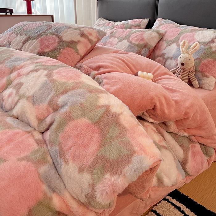 91家纺网 家纺一手货源 找家纺 金梦拉 2025直播爆款A类加厚兔绒印花系列四件套 花漾