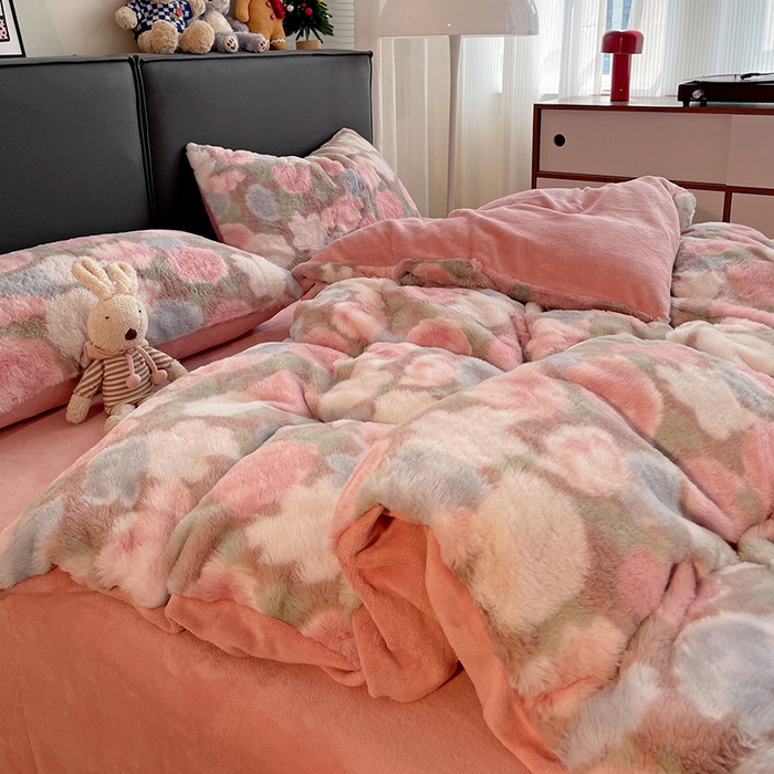 91家纺网 家纺一手货源 找家纺 金梦拉 2025直播爆款A类加厚兔绒印花系列四件套 花漾