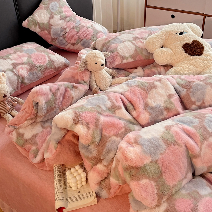 91家纺网 家纺一手货源 找家纺 金梦拉 2025直播爆款A类加厚兔绒印花系列四件套 花漾