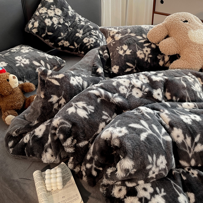 91家纺网 家纺一手货源 找家纺 金梦拉 2025直播爆款A类加厚兔绒印花系列四件套 花影灰