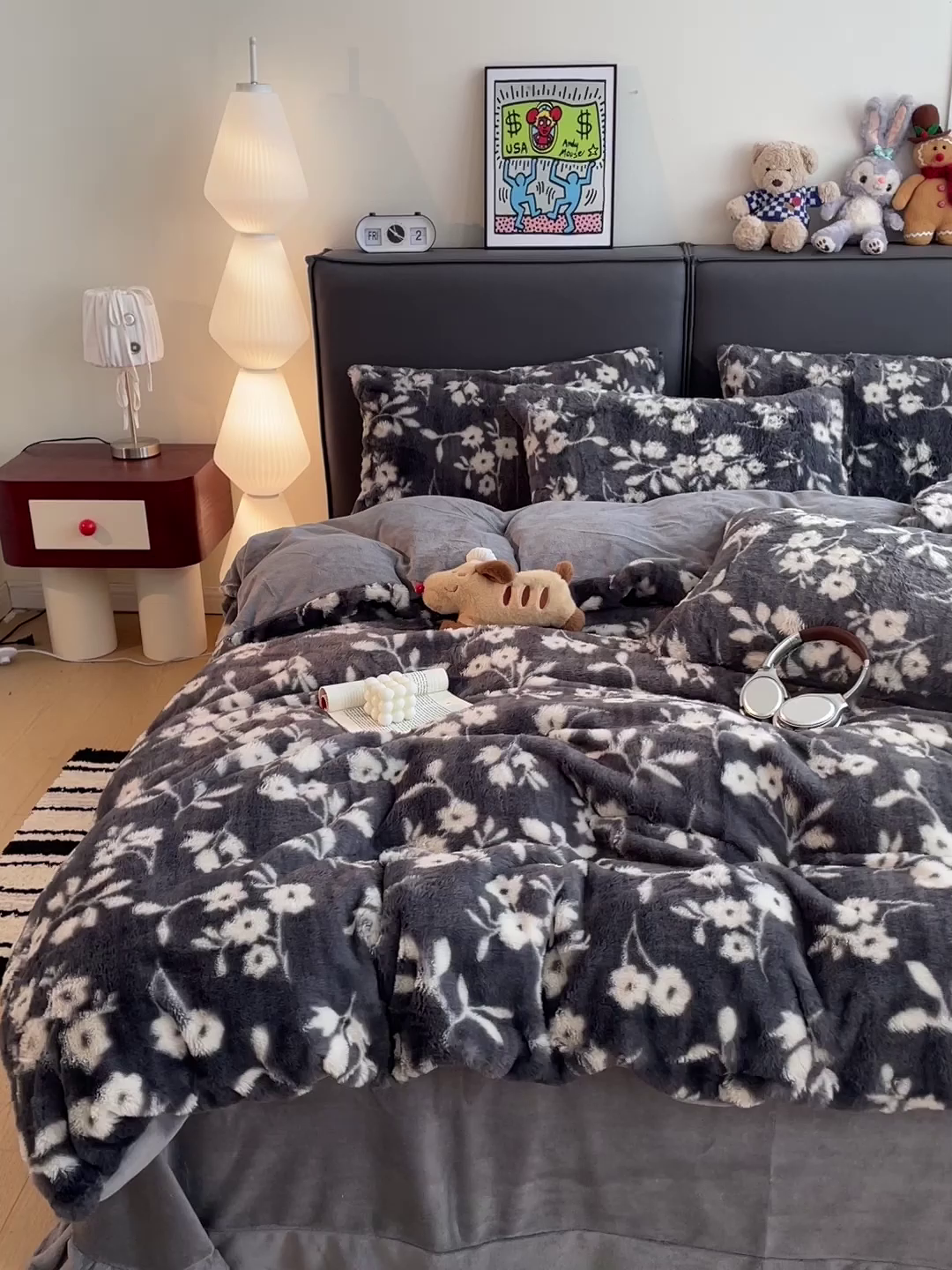 91家纺网 家纺一手货源 找家纺 金梦拉 2025直播爆款A类加厚兔绒印花系列四件套 花影灰