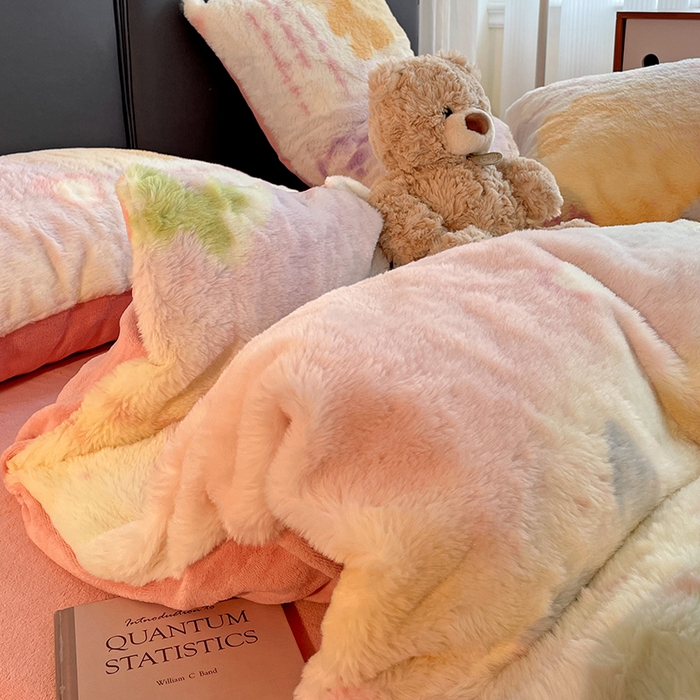 91家纺网 家纺一手货源 找家纺 金梦拉 2025直播爆款A类加厚兔绒印花系列四件套 幻碟