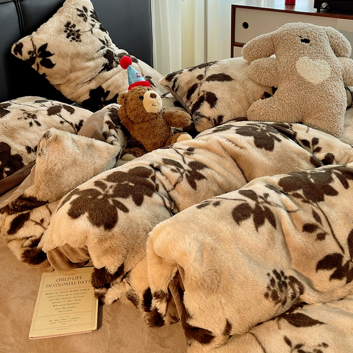 91家纺网 家纺一手货源 找家纺 金梦拉 2025直播爆款A类加厚兔绒印花系列四件套 简单爱