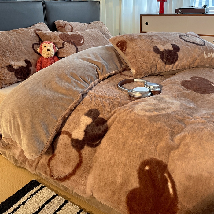 91家纺网 家纺一手货源 找家纺 金梦拉 2025直播爆款A类加厚兔绒印花系列四件套 可可爱心