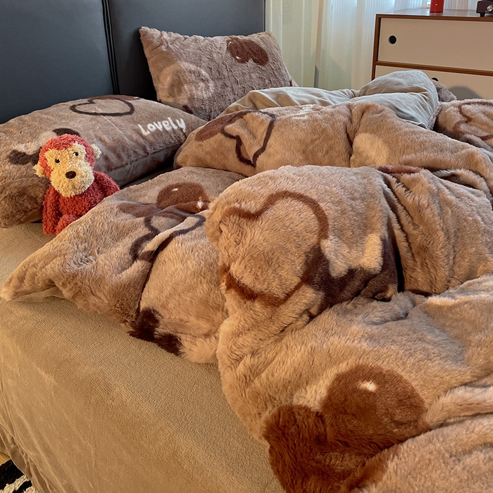 91家纺网 家纺一手货源 找家纺 金梦拉 2025直播爆款A类加厚兔绒印花系列四件套 可可爱心