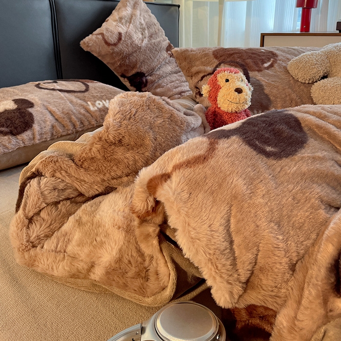 91家纺网 家纺一手货源 找家纺 金梦拉 2025直播爆款A类加厚兔绒印花系列四件套 可可爱心