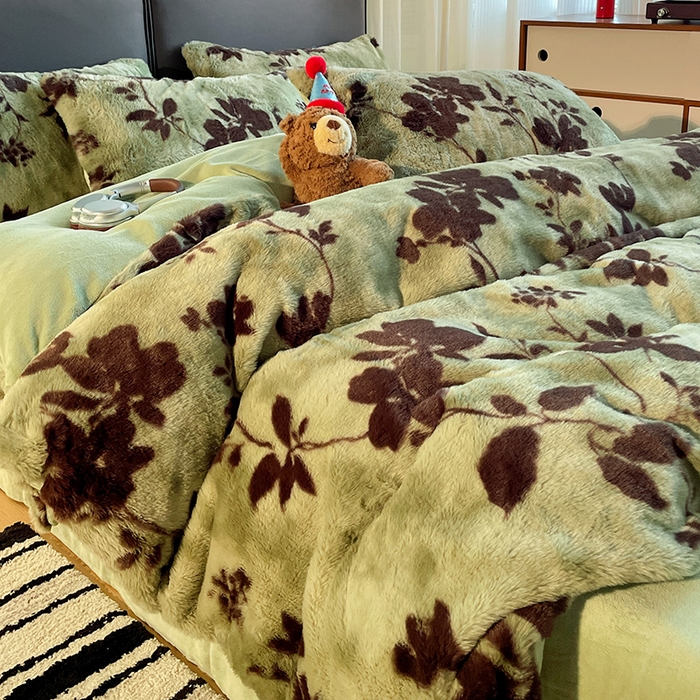 91家纺网 家纺一手货源 找家纺 金梦拉 2025直播爆款A类加厚兔绒印花系列四件套 绿叶