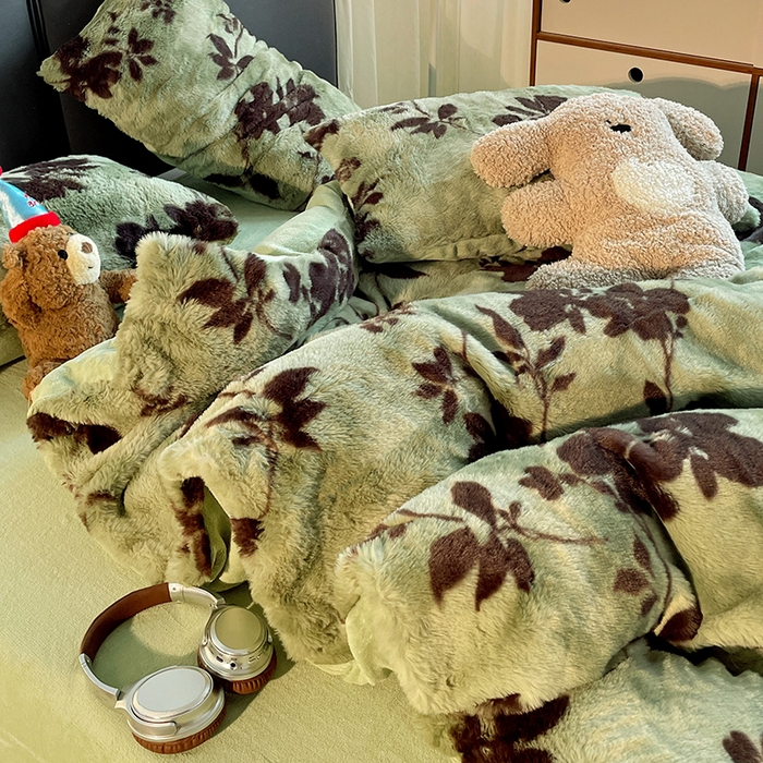 91家纺网 家纺一手货源 找家纺 金梦拉 2025直播爆款A类加厚兔绒印花系列四件套 绿叶