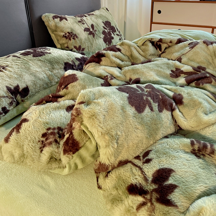 91家纺网 家纺一手货源 找家纺 金梦拉 2025直播爆款A类加厚兔绒印花系列四件套 绿叶