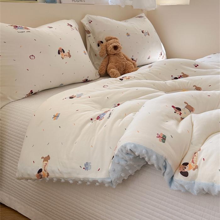 91家纺网 家纺一手货源 找家纺 暖生活 2025新款针织棉豆豆绒大豆秋冬被 被子被芯 点点腊肠