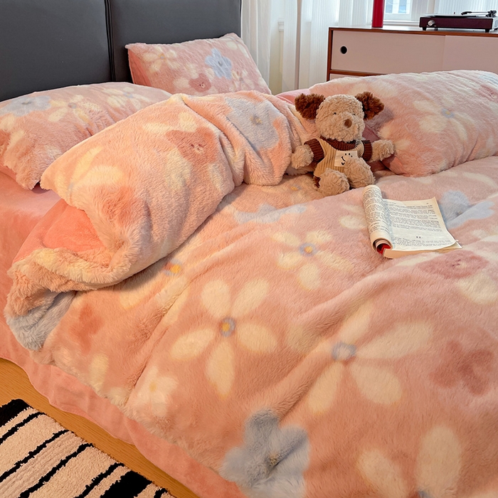 91家纺网 家纺一手货源 找家纺 金梦拉 2025直播爆款A类加厚兔绒印花系列四件套 暖阳