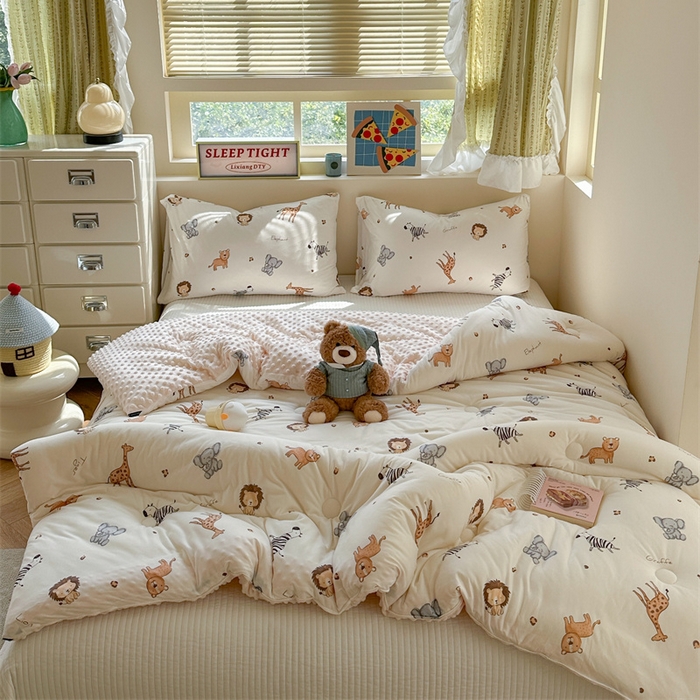 91家纺网 家纺一手货源 找家纺 暖生活 2025新款针织棉豆豆绒大豆秋冬被 被子被芯 豆豆小动物