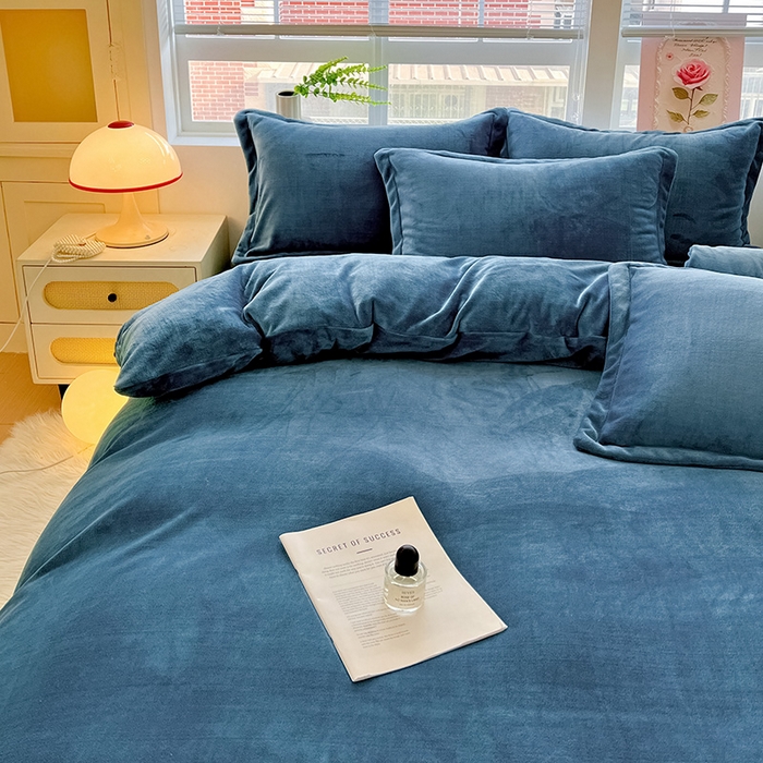 91家纺网 家纺一手货源 找家纺 （总）富馨莱 2025新款牛奶绒纯色双拼四件套