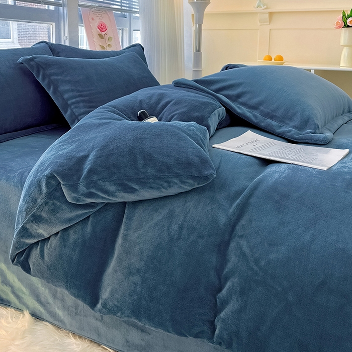 91家纺网 家纺一手货源 找家纺 （总）富馨莱 2025新款牛奶绒纯色双拼四件套