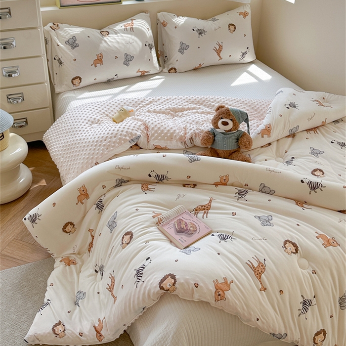 91家纺网 家纺一手货源 找家纺 暖生活 2025新款针织棉豆豆绒大豆秋冬被 被子被芯 豆豆小动物