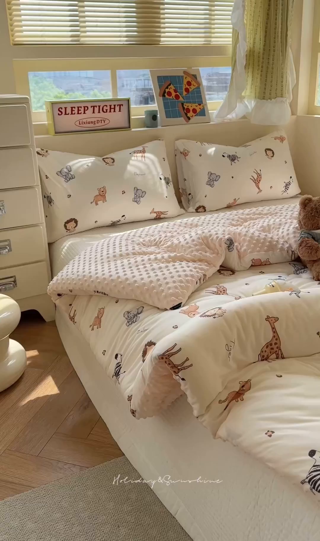 91家纺网 家纺一手货源 找家纺 暖生活 2025新款针织棉豆豆绒大豆秋冬被 被子被芯 豆豆小动物