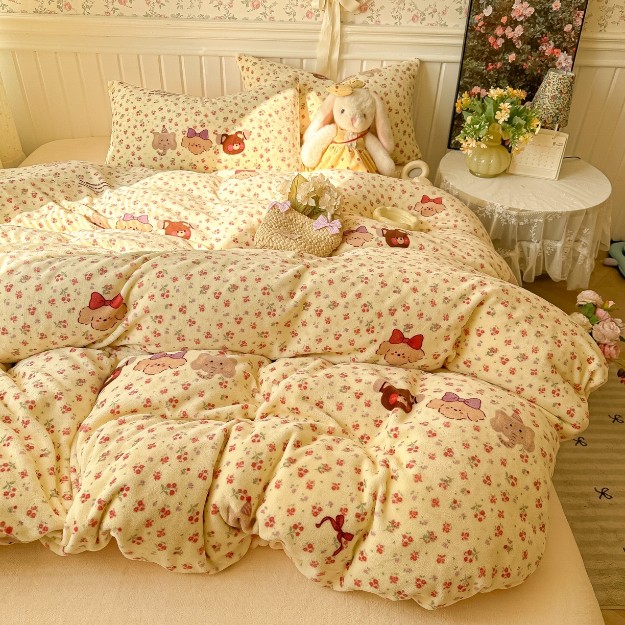 91家纺网 家纺一手货源 找家纺 韩巢家纺 2025新款高克重印花牛奶绒床品四件套 动物乐园