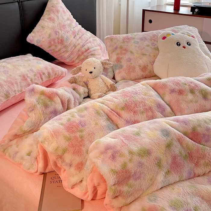 91家纺网 家纺一手货源 找家纺 金梦拉 2025直播爆款A类加厚兔绒印花系列四件套 柔韵粉