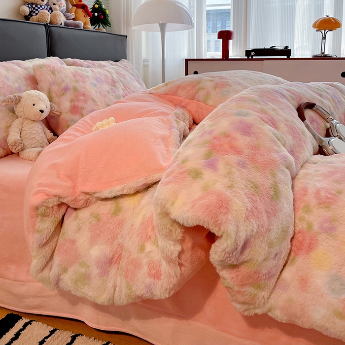 91家纺网 家纺一手货源 找家纺 金梦拉 2025直播爆款A类加厚兔绒印花系列四件套 柔韵粉