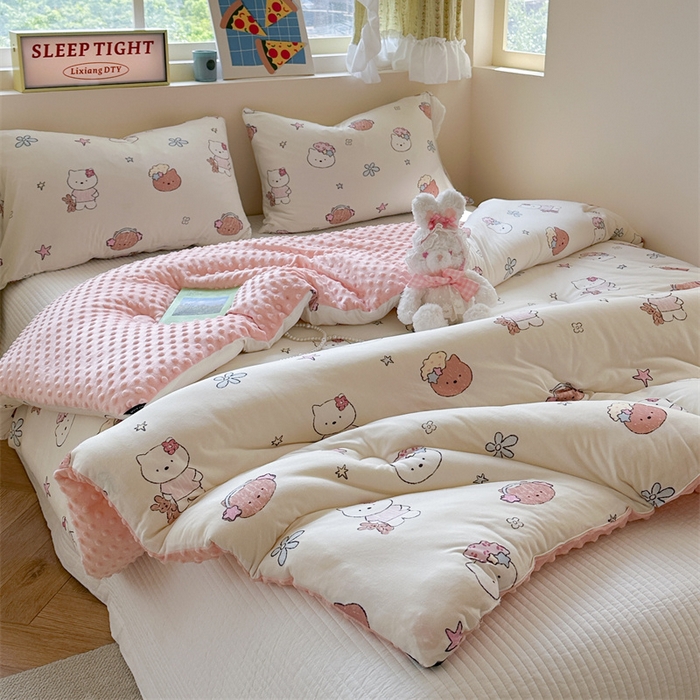 91家纺网 家纺一手货源 找家纺 暖生活 2025新款针织棉豆豆绒大豆秋冬被 被子被芯 耳机凯蒂