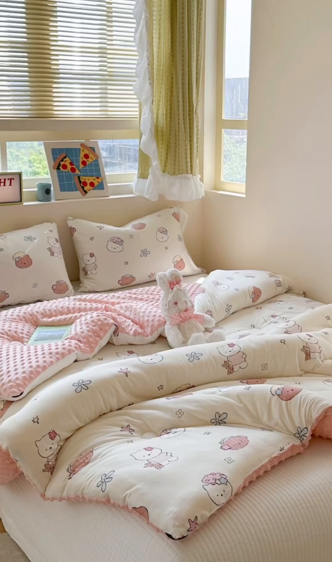 91家纺网 家纺一手货源 找家纺 暖生活 2025新款针织棉豆豆绒大豆秋冬被 被子被芯 耳机凯蒂