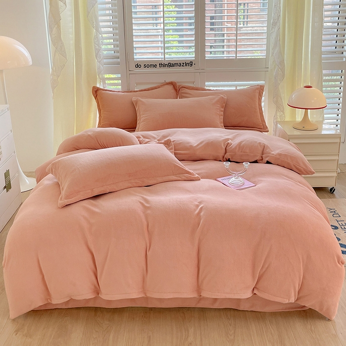 91家纺网 家纺一手货源 找家纺 （总）富馨莱 2025新款牛奶绒纯色双拼四件套