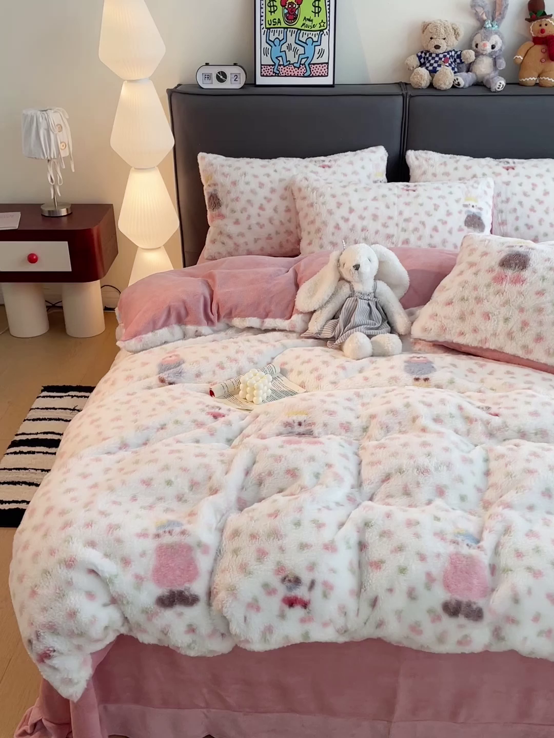 91家纺网 家纺一手货源 找家纺 金梦拉 2025直播爆款A类加厚兔绒印花系列四件套 童趣