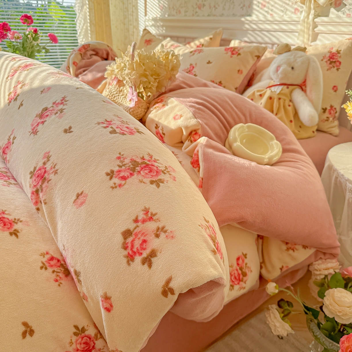 韩巢家纺 2025新款高克重印花牛奶绒床品四件套 花仙子