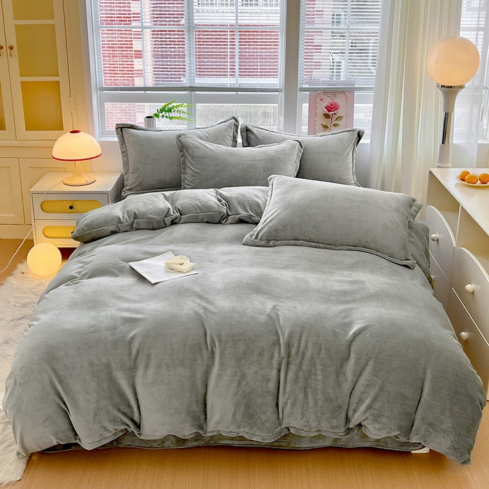 91家纺网 家纺一手货源 找家纺 （总）富馨莱 2025新款牛奶绒纯色双拼四件套