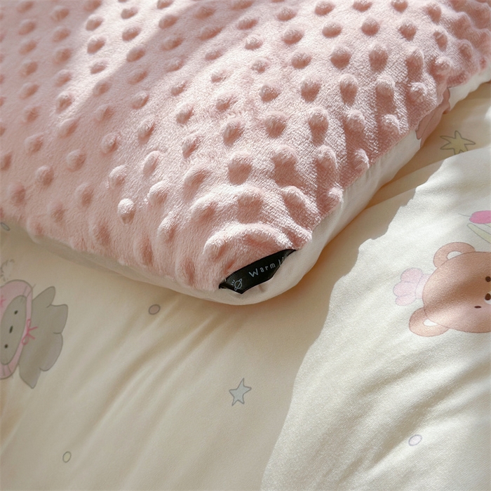 91家纺网 家纺一手货源 找家纺 暖生活 2025新款针织棉豆豆绒大豆秋冬被 被子被芯 黑皮KT