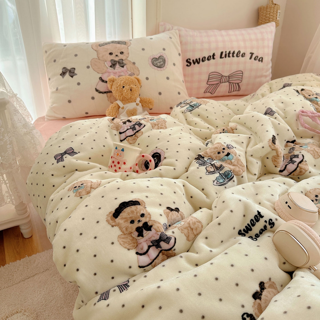 91家纺网 家纺一手货源 找家纺 美乐迪家纺 2025秋冬新款牛奶绒四件套 茶画熊