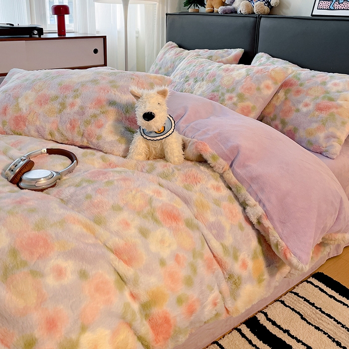 91家纺网 家纺一手货源 找家纺 金梦拉 2025直播爆款A类加厚兔绒印花系列四件套 芋泥紫