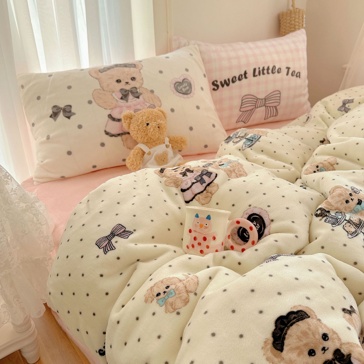 91家纺网 家纺一手货源 找家纺 美乐迪家纺 2025秋冬新款牛奶绒四件套 茶画熊