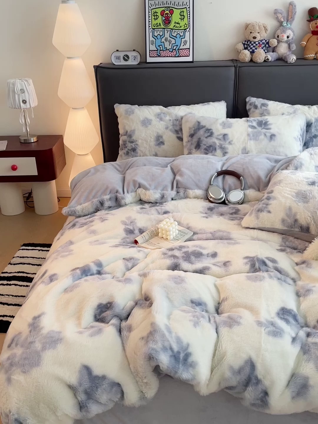 91家纺网 家纺一手货源 找家纺 金梦拉 2025直播爆款A类加厚兔绒印花系列四件套 云水蓝