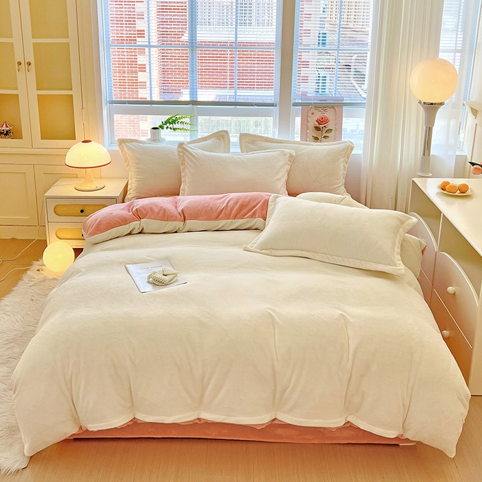 91家纺网 家纺一手货源 找家纺 （总）富馨莱 2025新款牛奶绒纯色双拼四件套