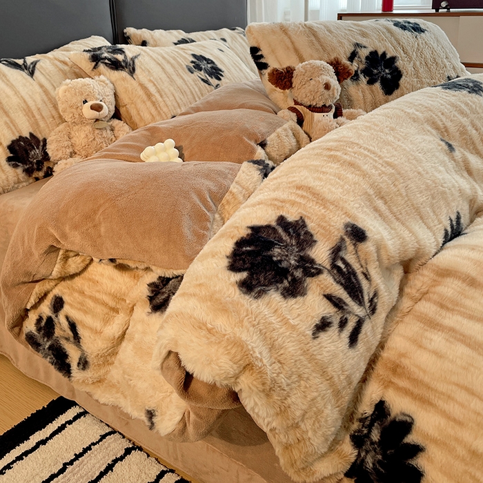 金梦拉 2025直播爆款A类加厚兔绒印花系列四件套 绽放