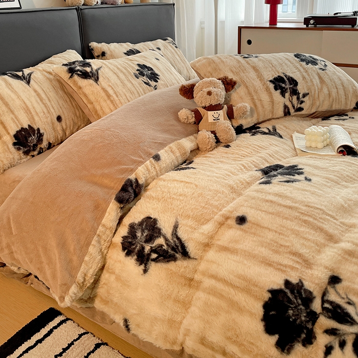 91家纺网 家纺一手货源 找家纺 金梦拉 2025直播爆款A类加厚兔绒印花系列四件套 绽放