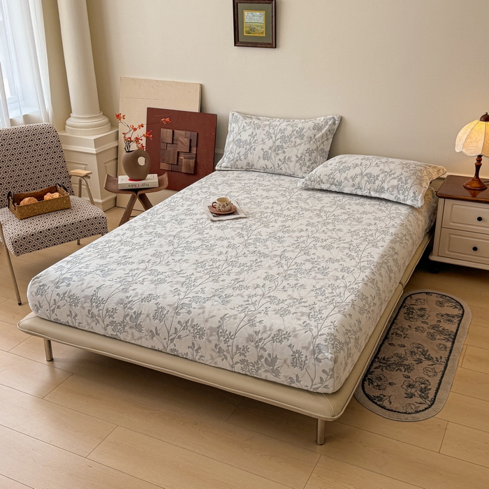 91家纺网 家纺一手货源 找家纺 LIFE.丽芙 2025秋冬新款A类牛奶绒230g立体雕花加厚单层床笠单件床垫子保护套罩子三件套 花朝梦-灰