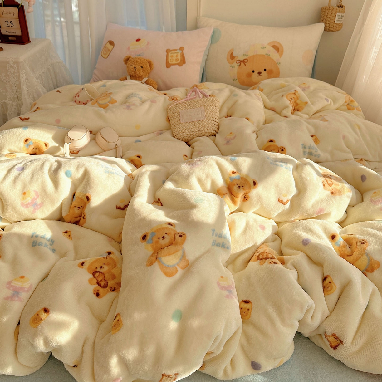 91家纺网 家纺一手货源 找家纺 美乐迪家纺 2025秋冬新款牛奶绒四件套 烘培熊