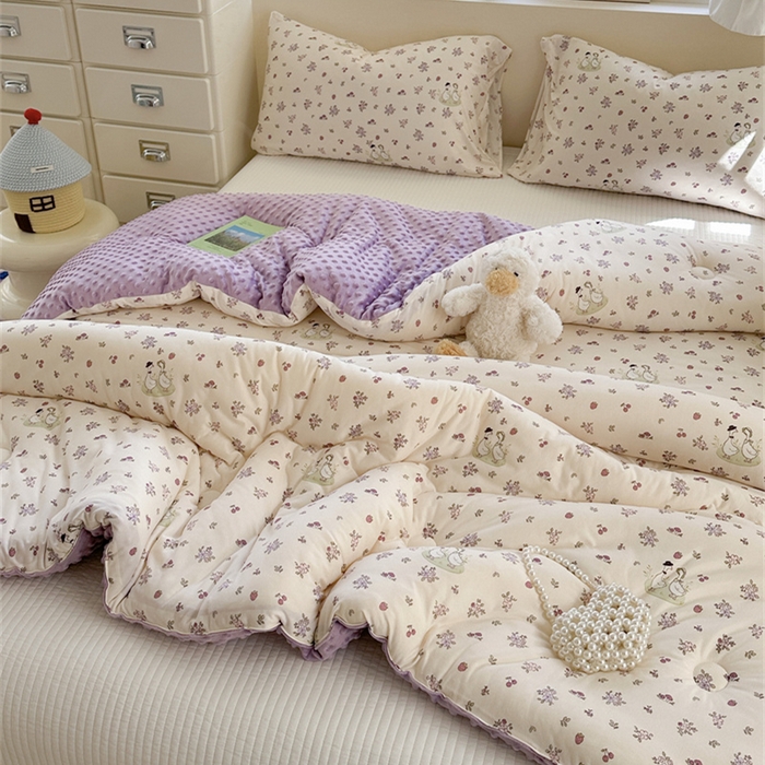 91家纺网 家纺一手货源 找家纺 暖生活 2025新款针织棉豆豆绒大豆秋冬被 被子被芯 花花鸭