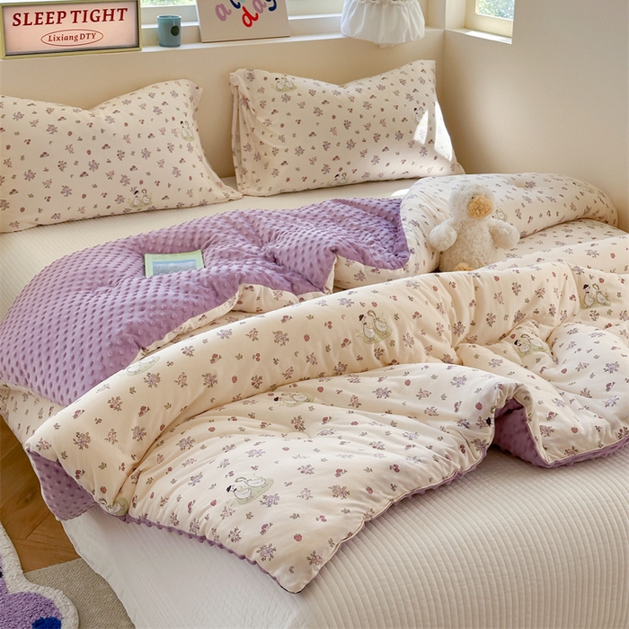 91家纺网 家纺一手货源 找家纺 暖生活 2025新款针织棉豆豆绒大豆秋冬被 被子被芯 花花鸭