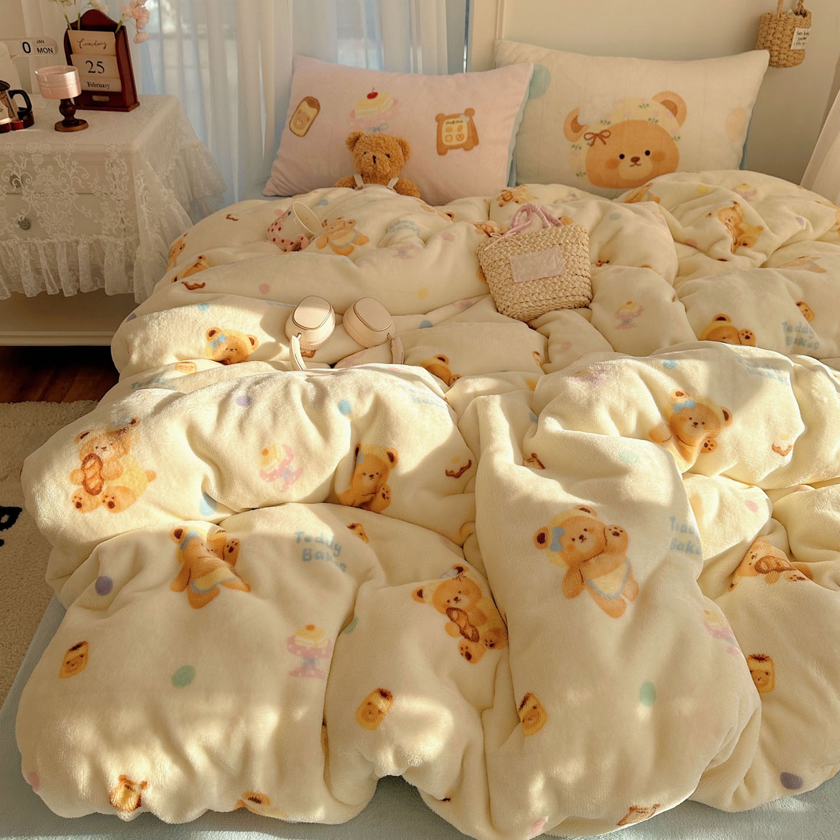 91家纺网 家纺一手货源 找家纺 美乐迪家纺 2025秋冬新款牛奶绒四件套 烘培熊