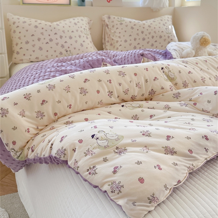 91家纺网 家纺一手货源 找家纺 暖生活 2025新款针织棉豆豆绒大豆秋冬被 被子被芯 花花鸭