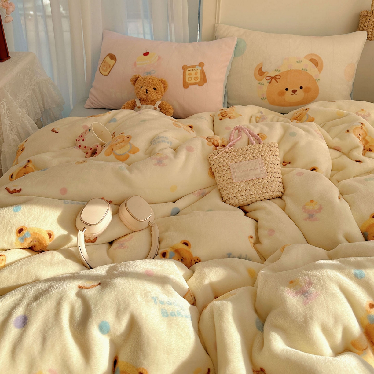 91家纺网 家纺一手货源 找家纺 美乐迪家纺 2025秋冬新款牛奶绒四件套 烘培熊