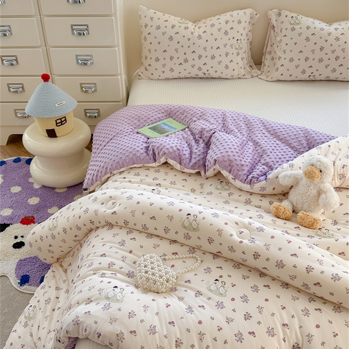 91家纺网 家纺一手货源 找家纺 暖生活 2025新款针织棉豆豆绒大豆秋冬被 被子被芯 花花鸭