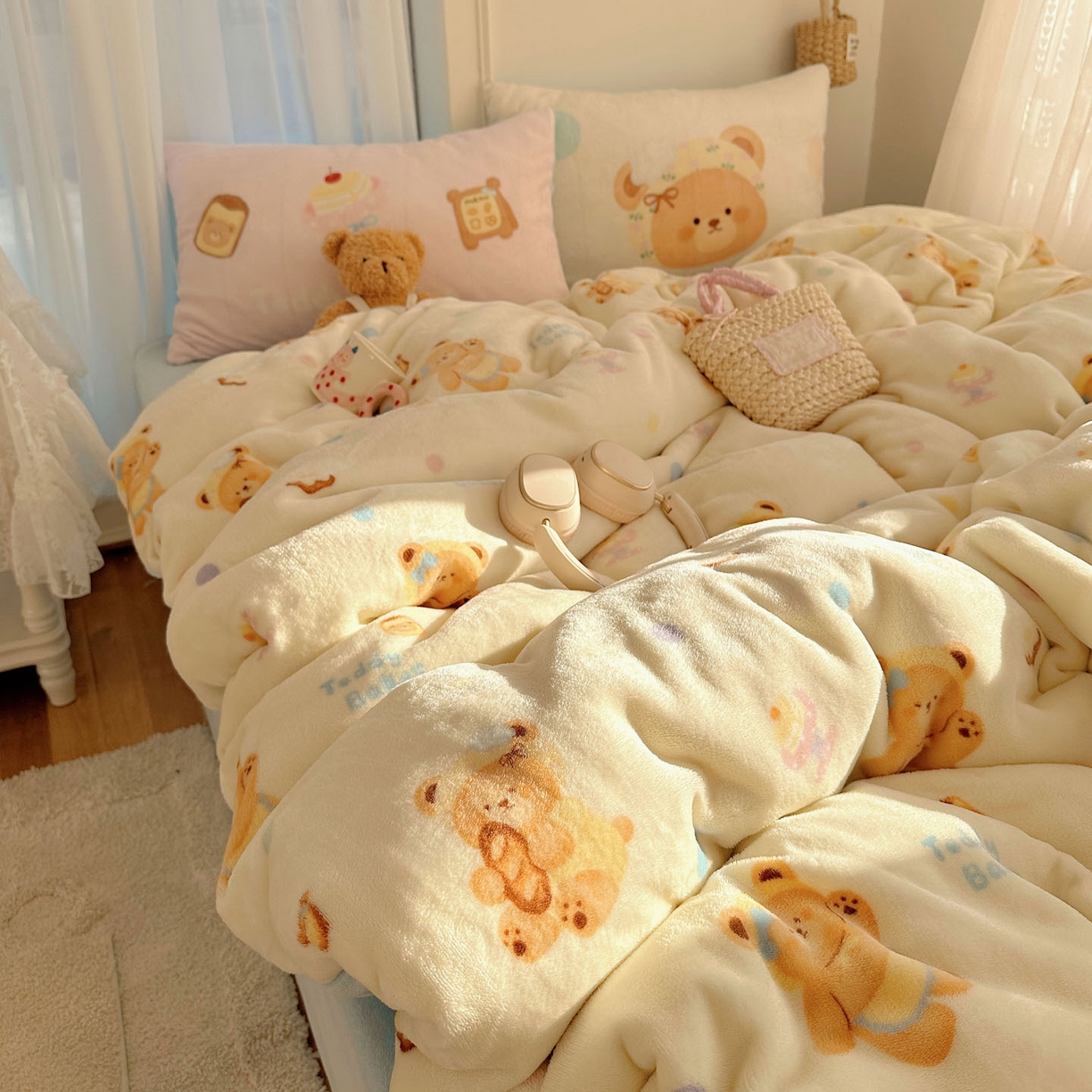 91家纺网 家纺一手货源 找家纺 美乐迪家纺 2025秋冬新款牛奶绒四件套 烘培熊